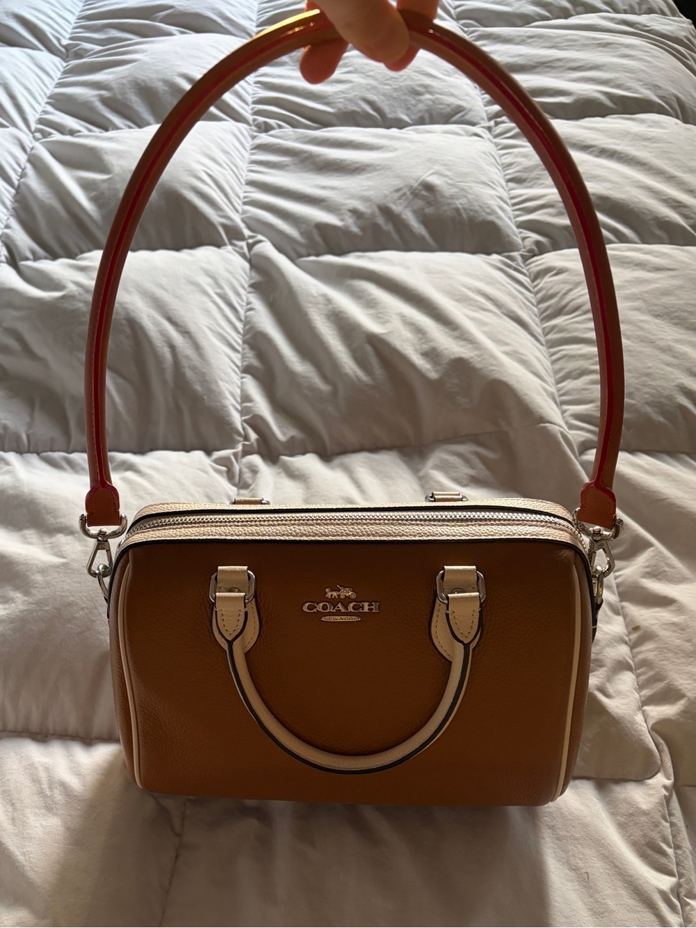 Coach saddle & white rowan, NWOT